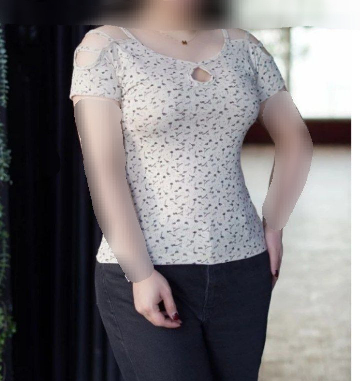 تیشرت زنانه سرشانه باز اشکی